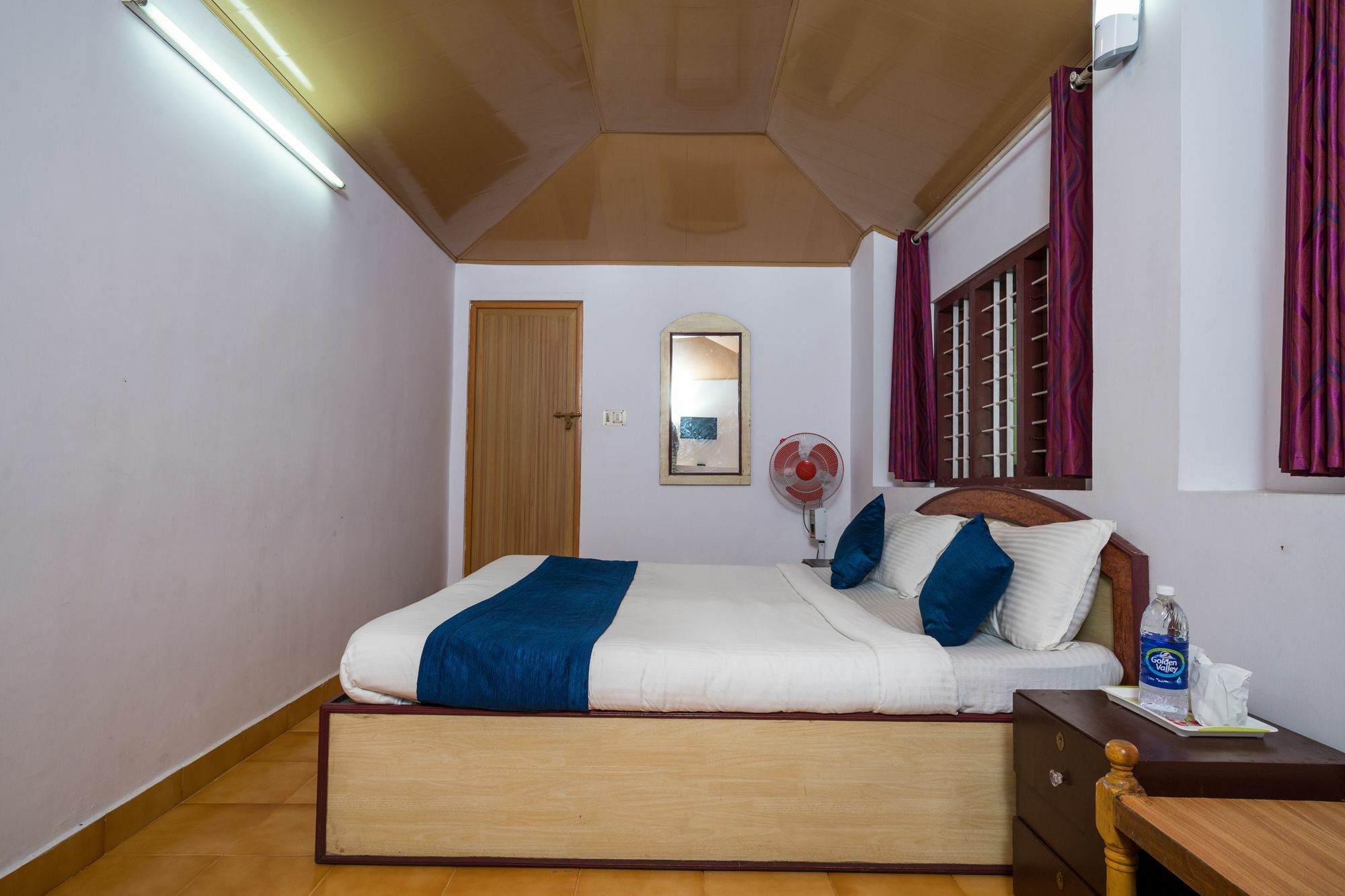 Oyo 10262 Hotel Munnar Rock Exterior foto