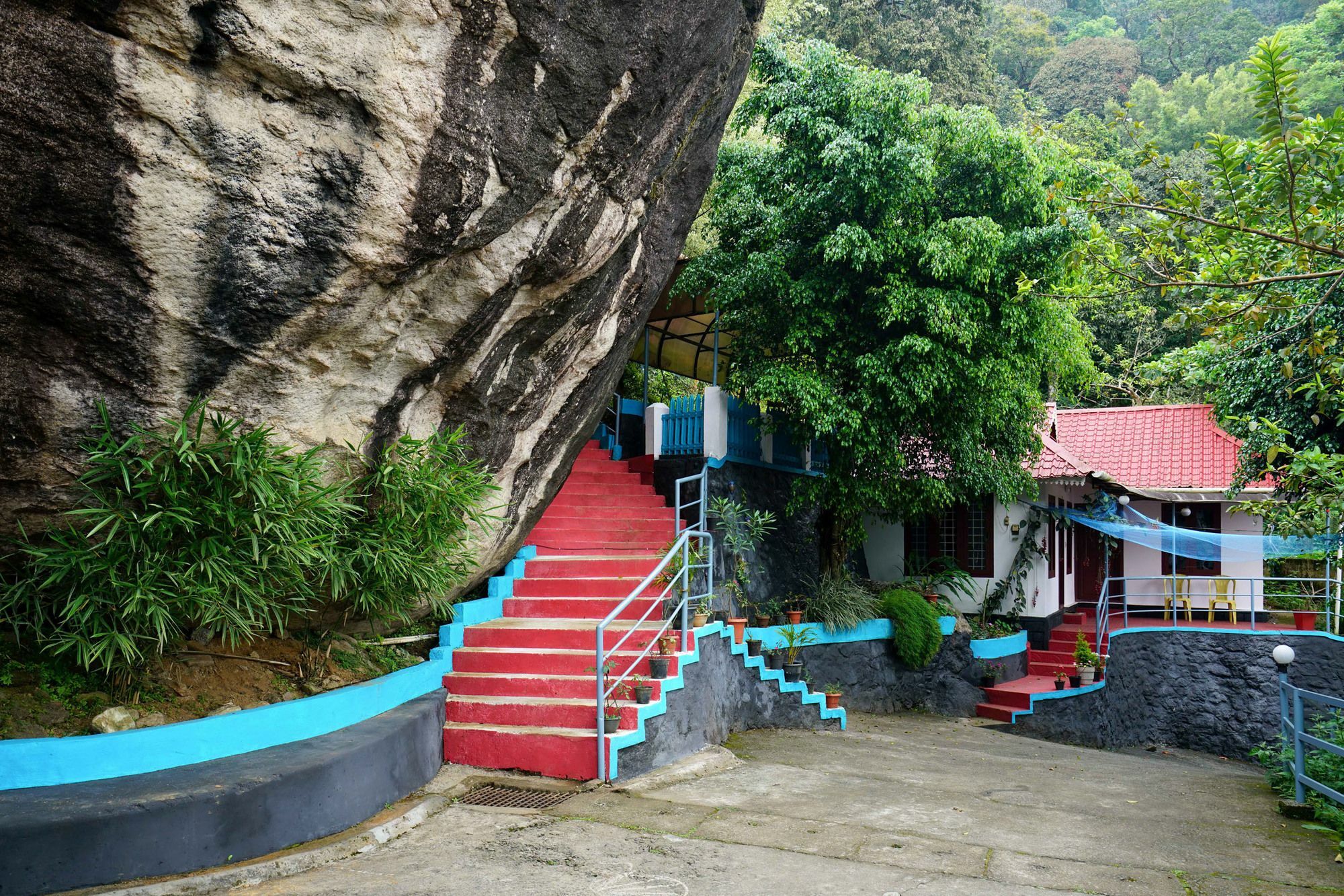 Oyo 10262 Hotel Munnar Rock Exterior foto